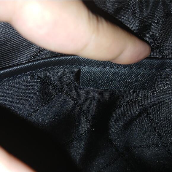 Michael Kors Jet Set Large Saffiano Leather Crossbody Bag - NWT - Picture 4 of 13